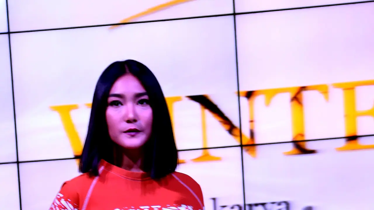 [Bintang] Dominique Diyose