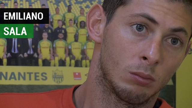 Berita video peluang hidup striker baru Cardiff City, Emiliano Sala, tipis setelah dilakukan pencarian terhadap pesawat yang membawanya menghilang.