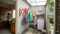 Tempat Jemur Baju yang Aman dari Cipratan Hujan untuk Rumah Lebih Praktis dan Rapi