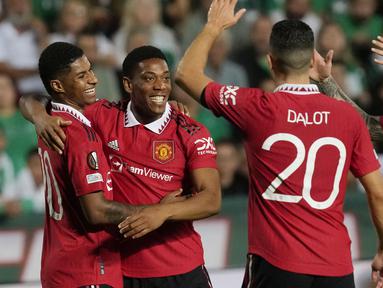 Manchester United meraih hasil maksimal dalam lanjutan Grup E Liga Europa 2022/2023. MU menang 3-2 atas Omonia Nicosia di Tsirion Athlítiko Kentro, Cyprus, Kamis (6/10/2022). (AP/Petros Karadjias)