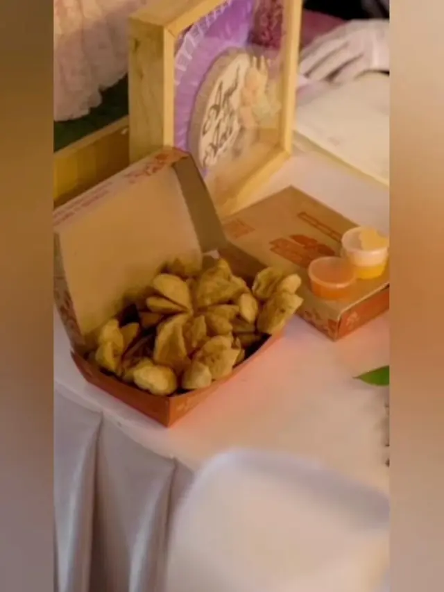 Pernikahan Bermahar Bakso Goreng Jadi Viral, Pengantin Baru Sampai Dicari Jenita Janet