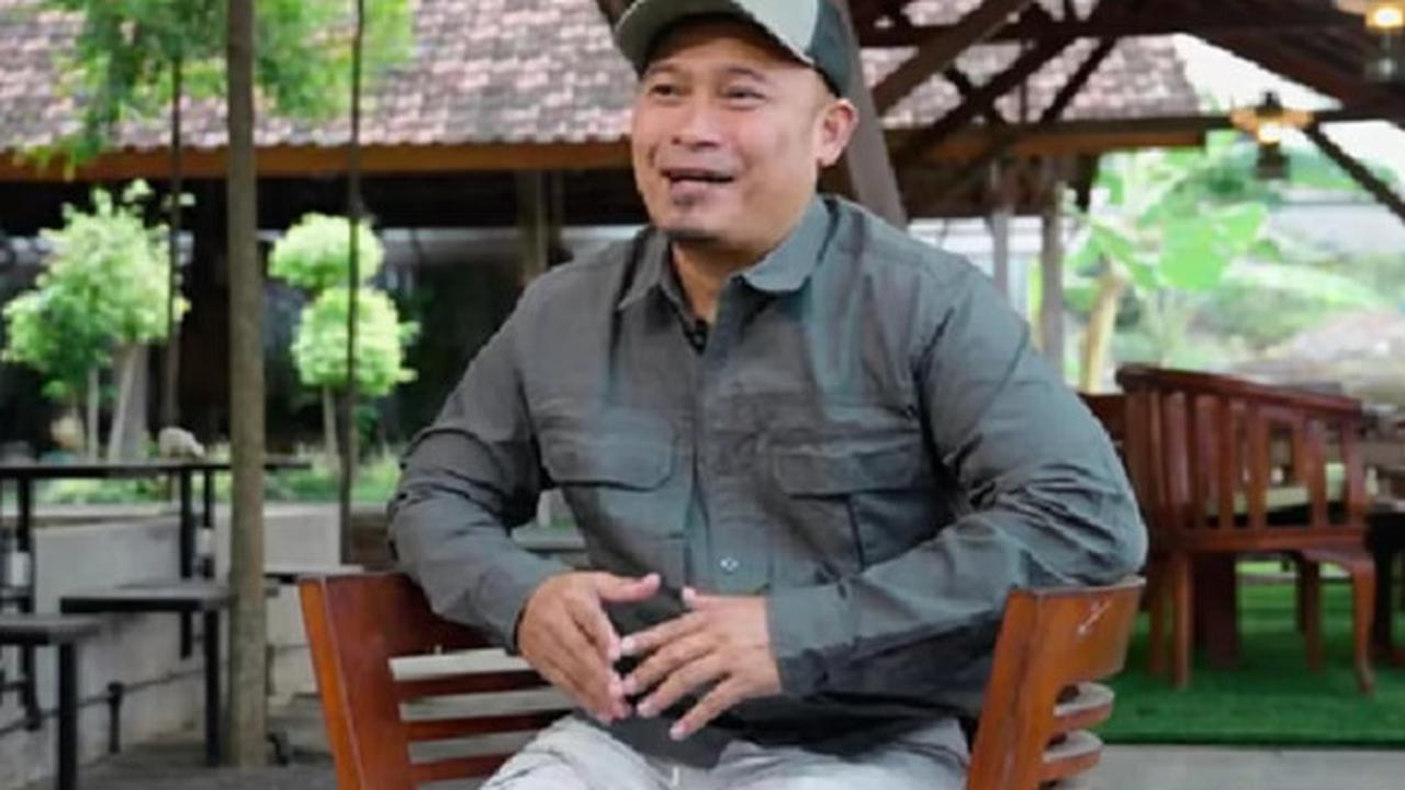 Muhammad Shofiyullah, pemilik pusat oleh-oleh di Kota Batu