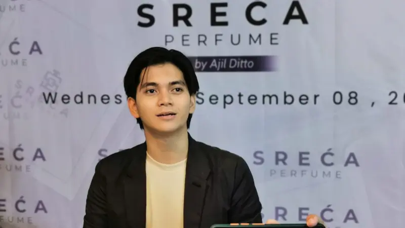 Ajil Ditto saat peluncuran parfum terbarunya