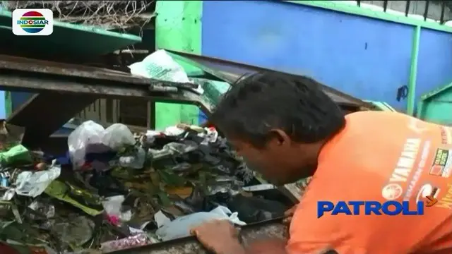 Seorang pemulung temukan jasad bayi perempuan di tong sampah kompleks Stadion Kamal Junaidi, Jepara.