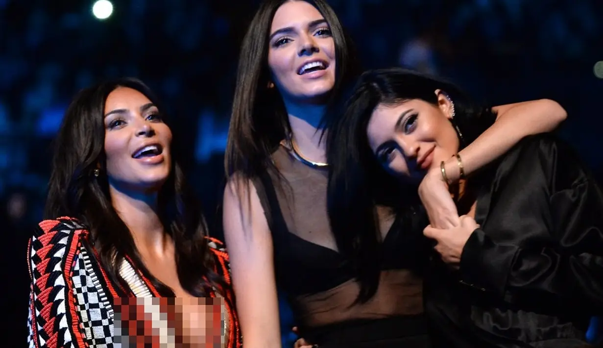 Kardashian-Jenner pun tak merasa tersinggung atau ingin memulai perang online dengan aktor Deadpool tersebut. (PopSugar)