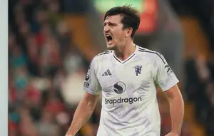 Dwight Yorke Minta Manchester United Cari Pengganti Harry Maguire