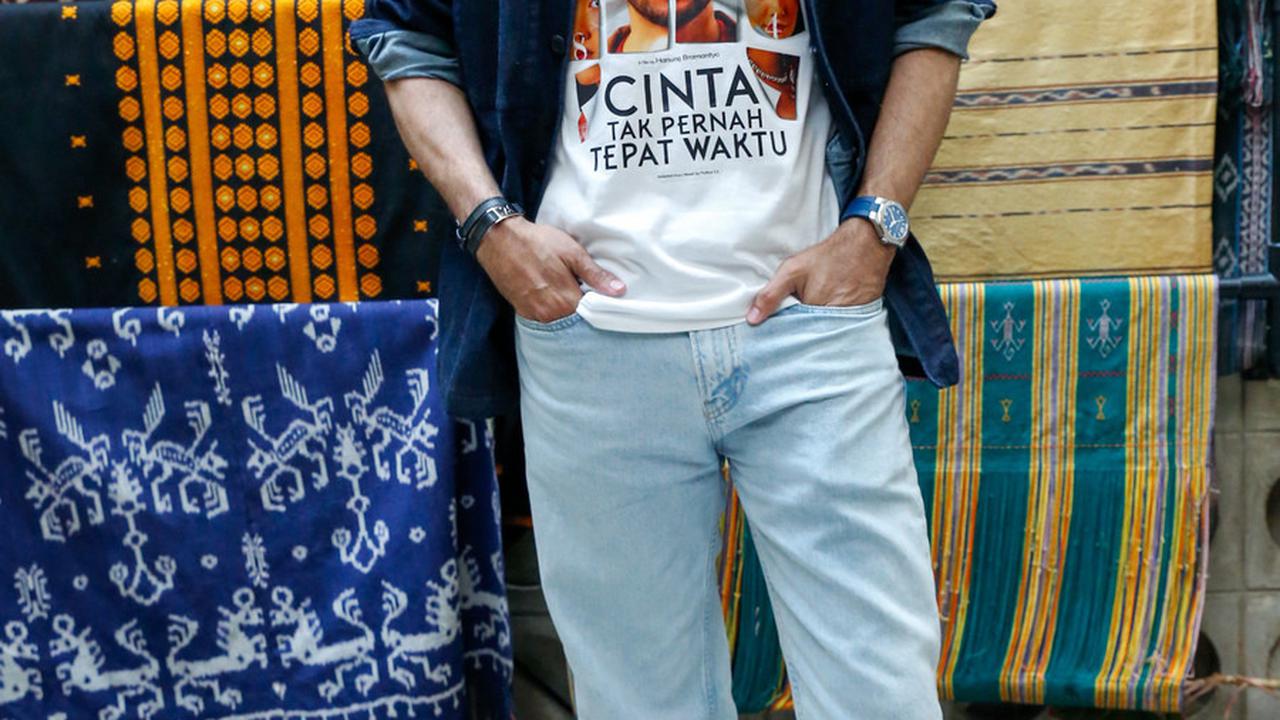 Refal Hady mengatakan bahwa meskipun ia bereksperimen dengan gaya tanpa kumis dan jenggot, ia kemungkinan akan kembali mempertahankannya untuk penampilan di depan kamera. Saat ini, ia tidak terikat dengan kontrak apapun.<br><br>
