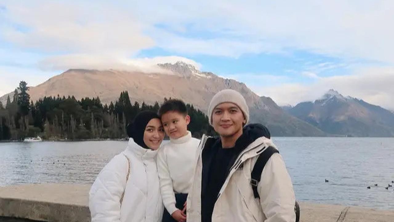 Gaya Liburan Citra Kirana di New Zealand Bersama Keluarga, Inspirasi Fashion Musim Dingin