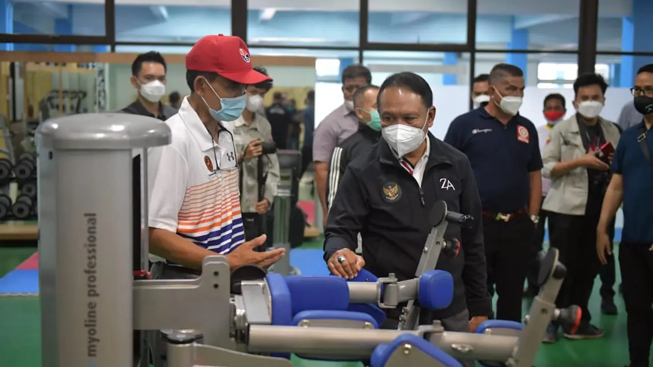 Menpora Zainudin Amali Tinjau Fasilitas Olahraga Kampus UPI