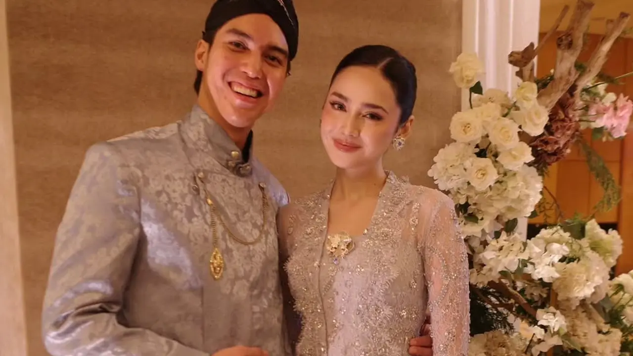Bridesmaid On Duty Bareng El Rumi, Gaya Syifa Hadju Berkebaya Abu dan Tenteng Tas Dior Rp96 Jutaan Curi Perhatian