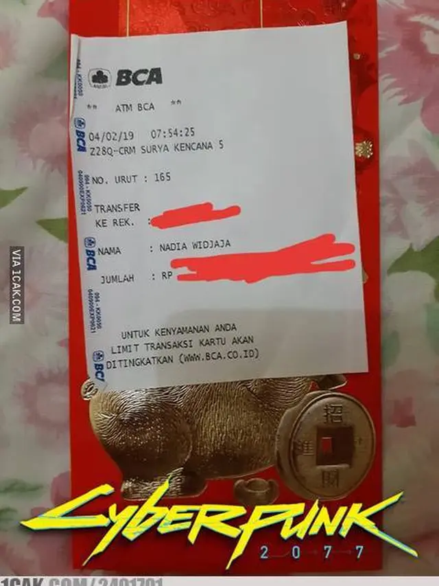 6 Isi Angpao dari Orang Terlalu Kaya Ini Bikin Senyum Lebar