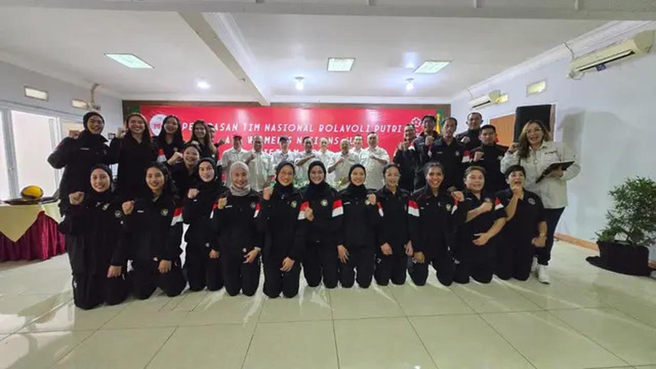Ketum PP PBVSI Imam Sudjarwo Lepas Tinas Voli Putri Ikuti Ajang AVC Nations Cup 2025 di Vietnam