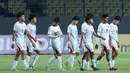 Kans Skuad Garuda Muda untuk lolos ke babak semifinal semakin tipis. Hal tersebut karena hanya tiga juara grup yang mendapatkan tiket otomatis ke semifinal, sementara satu tiket tersisa akan menjadi milik runner-up terbaik. (Bola.com/M Iqbal Ichsan)