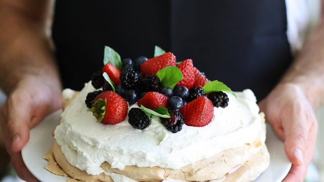 whipping cream untuk pavlova
