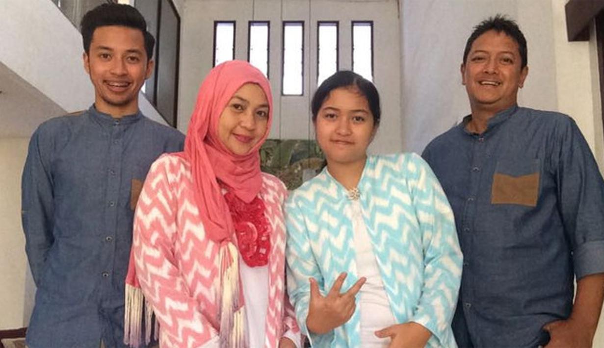 Dina Mariana Jadian Saat Rahadian Akan Berangkat Kuliah ke 
