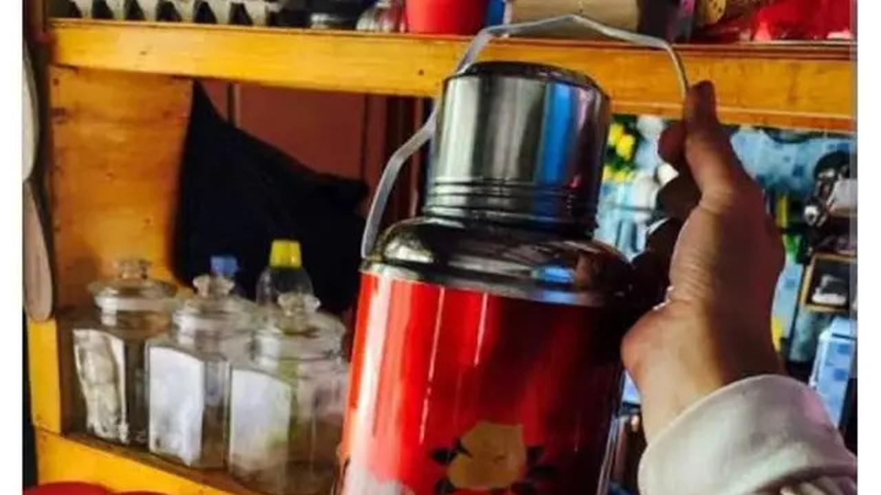 6 Potret Termos Jadul Ini Emak-emak Relate, Netizen Sebut Tumbler Estetik