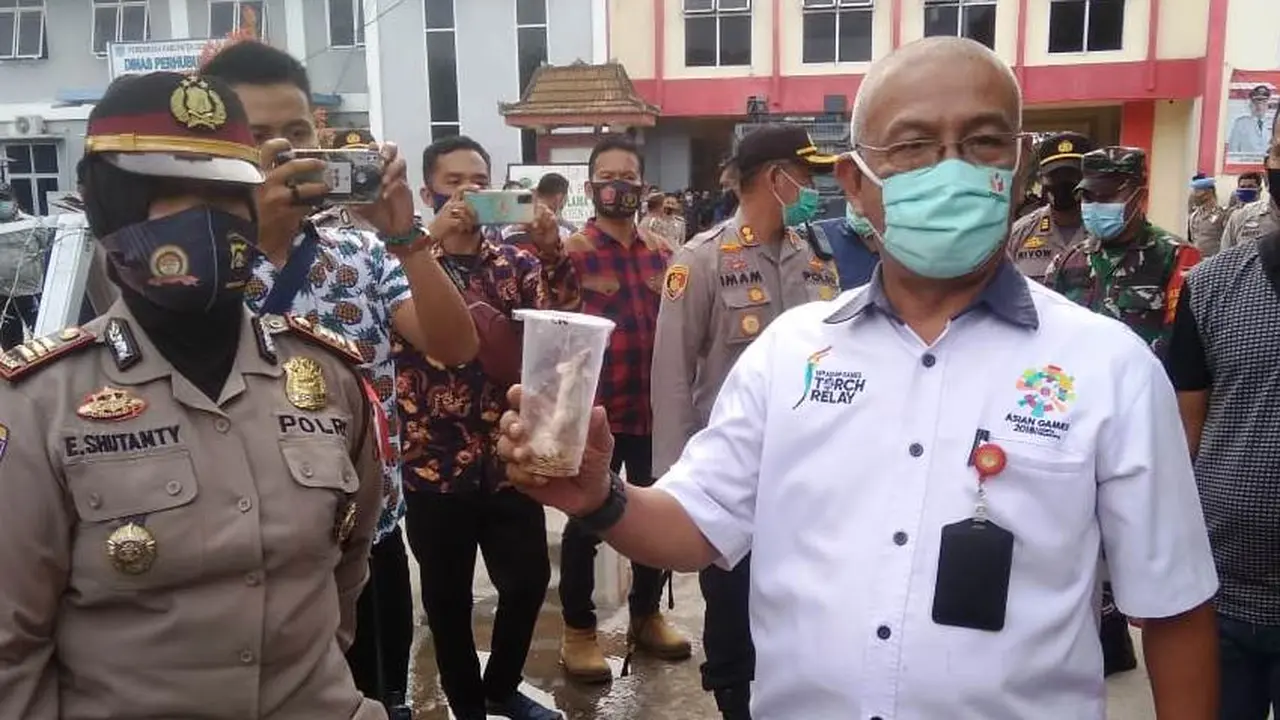 Hadiah Tikus Putih dari Pendukung Paslon Petahana ke KPUD Ogan Ilir