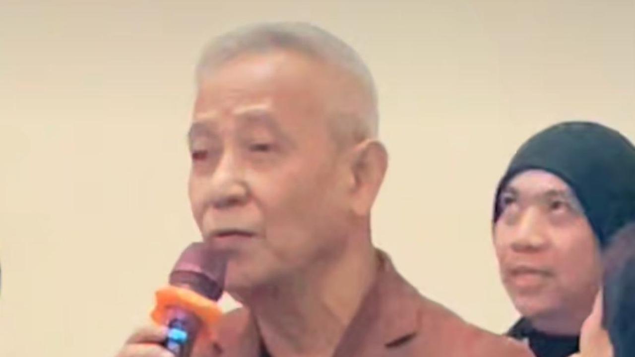 Terkenal di Era 1980-an, Penyanyi Lawas Tommy J Pisa Kini Nyanyi di Hotel Disawer Duit Segepok Sama Ibu-ibu
