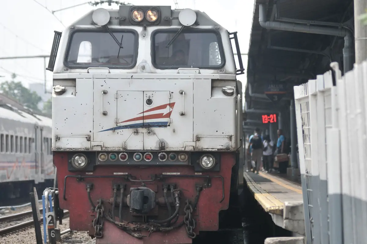 KAI Batalkan 28 Perjalanan Kereta Jarak Jauh