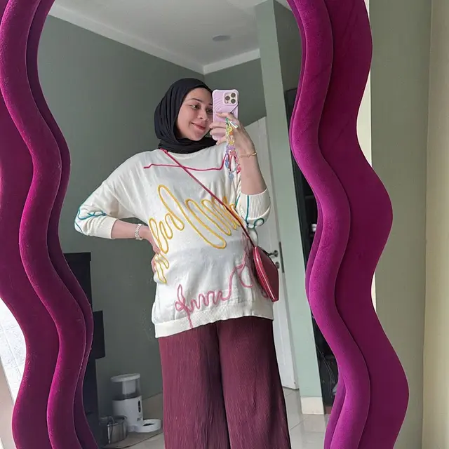 6 Potret Ira Nandha Pamer Baby Bump, HPL Makin Dekat Akui Jadi Suka Menangis