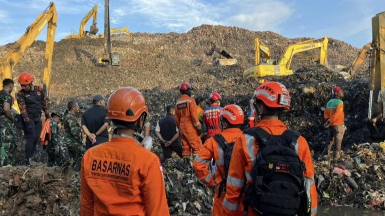 Identitas 3 Korban Meninggal Dunia Tertimbun Longsor Gunung Sampah Bantargebang