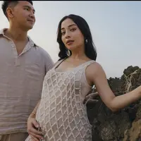 Tampilan cantik dengan gaya makeup soft glam, Nikita Willy tampil begitu memikat dengan riasan yang begitu stunning. [Foto: Instagram/ Nikita Willy]