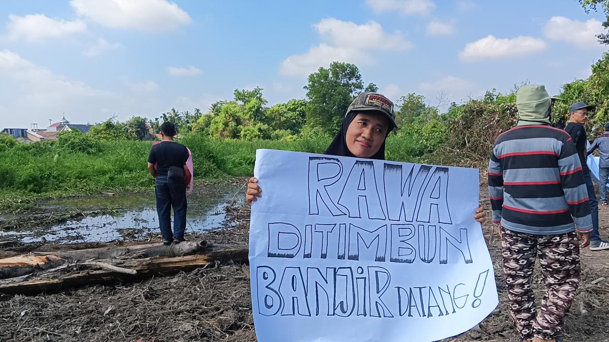 Warga Jambi Demo Protes Proyek PT SAS Timbun Rawa