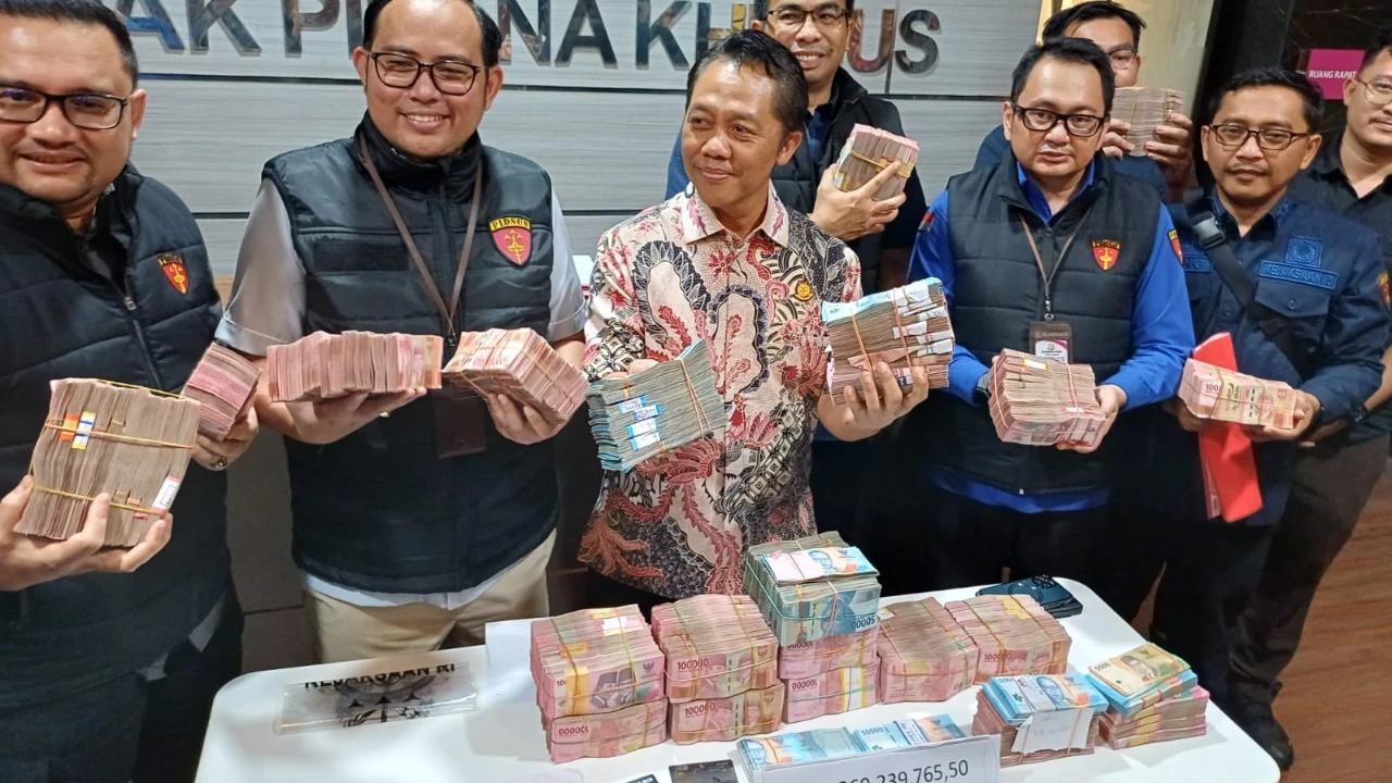 Kejati Jatim Tangkap Kepala Dinas ESDM Pemprov Jatim Terkait Pungli, Izin Tambang Baru Dipatok Rp80 Juta