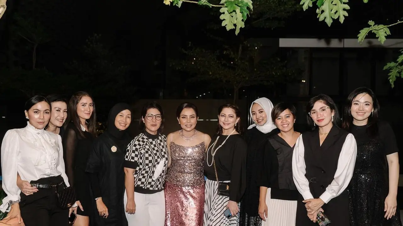 Pesta ulang tahun Mayangsari yang ke-51 dihadiri para artis 90an (Foto: Instagram cutkeke_xavier)