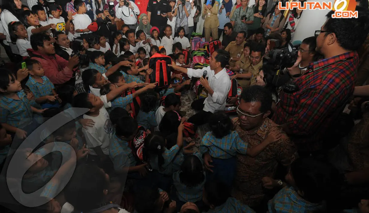 104 siswa TK dan PAUD dari Rusunawa Marunda mendatangi Balai Kota, Jakarta, Selasa (22/4/14). (Liputan6.com/Herman Zakharia)