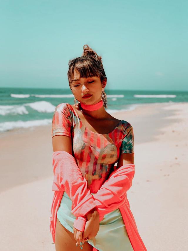 Gaya Memukau Marion Jola di Pemotretan Single Terbaru (sumber: instagram/lalamarionmj)