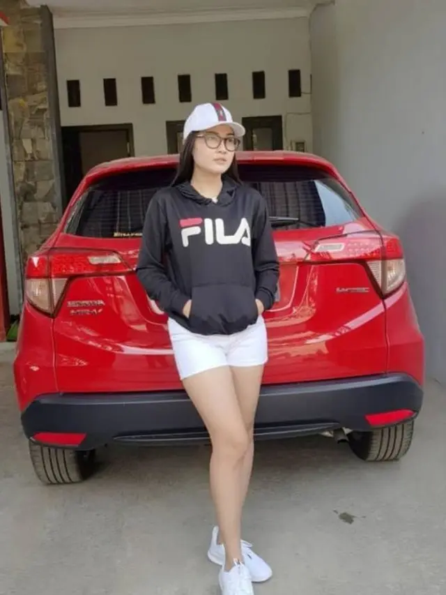 Nella Kharisma