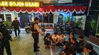 Sejumlah remaja diamankan Tim Presisi Polres Metro Depok saat akan melakukan tawuran di wilayah Bojongsari, Depok. (Istimewa)