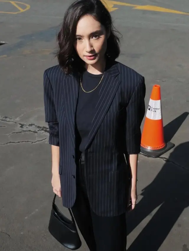 Ilustrasi outfit Tatjana Saphira/@tatjanasaphira