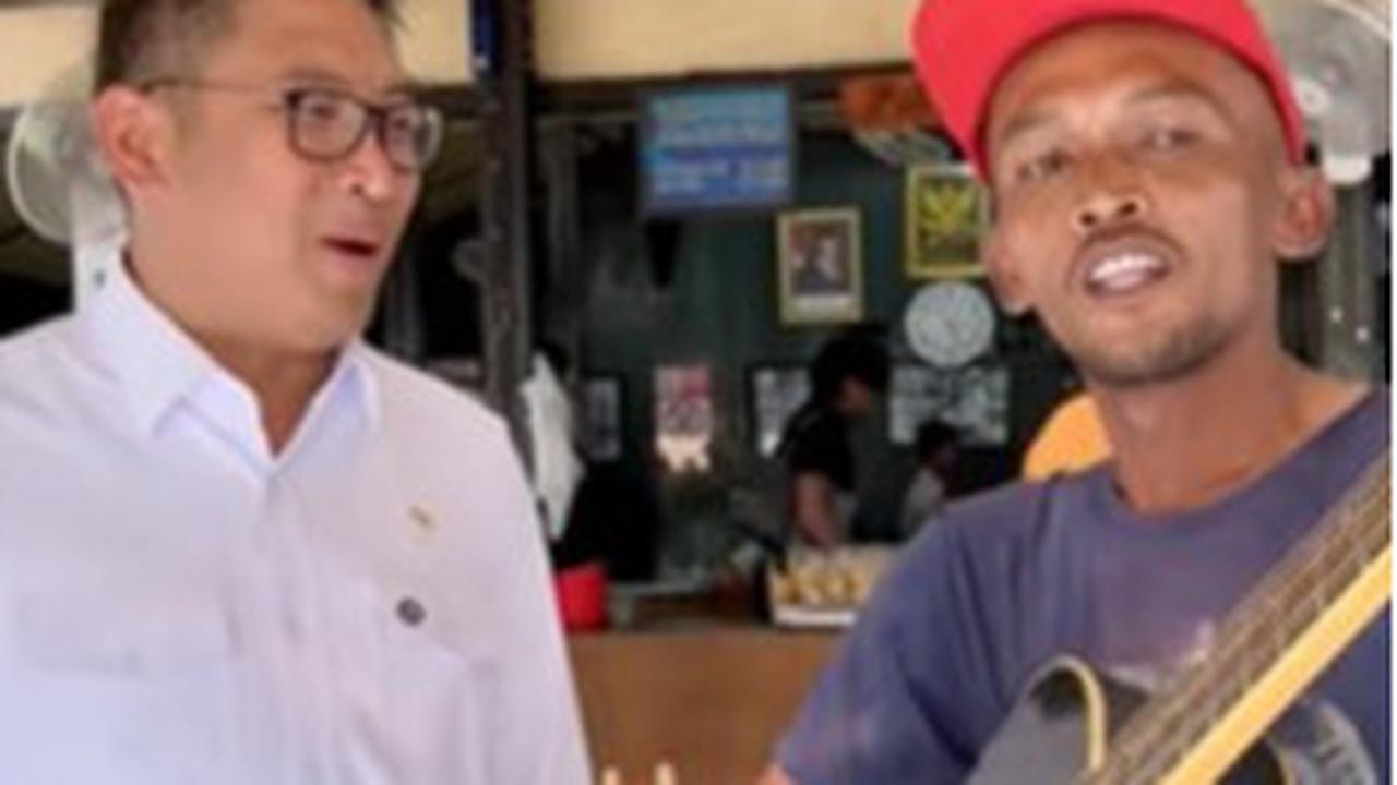 Wamen Sudaryono Ketawa Ngakak dengar Nama Pengamen Jalanan yang Ciptakan Lagu untuk Prabowo: Lagumu Bagus