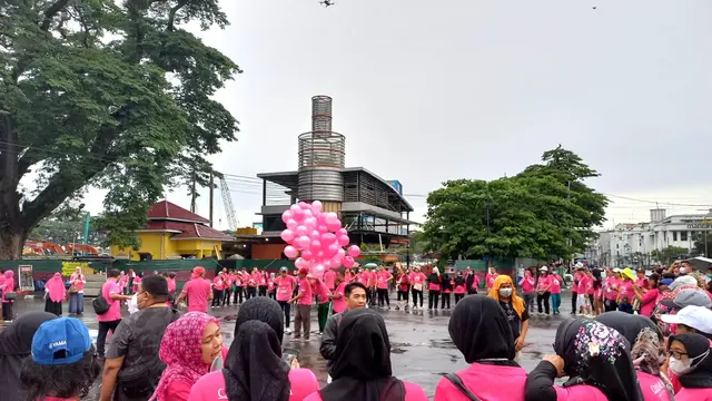 Peringatan breast cancer month di Medan