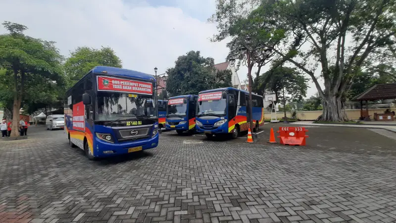 Bus Penjemput Pemudik Karantina