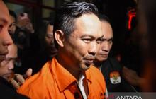 Bupati Cilacap Perintahkan Kepala Dinas Kumpulkan THR: Rp750 Juta Masuk Kantong Pribadi, Rp515 Dibagikan ke Polisi, Jaksa hingga Pengadilan
