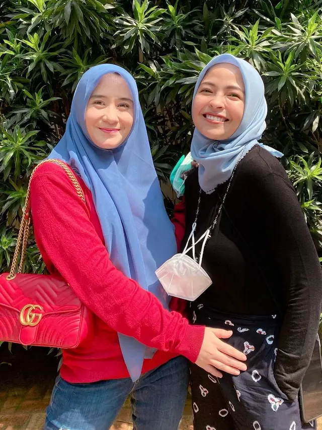 Berat Badan Turun 12 Kg, Ini 6 Potret Terbaru Tantri Kotak yang Makin Langsing