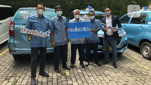 Traveloka X Bluebird