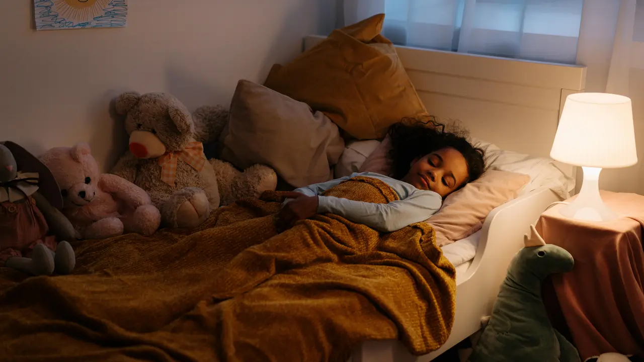 Membentuk Rutinitas Tidur Anak yang Konsisten dengan Bantuan Security Blanket