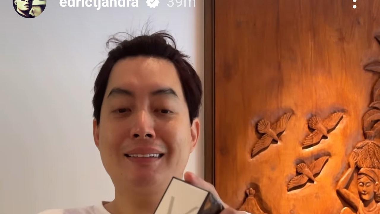 Unboxing Souvenir Mewah & Mahal Pernikahan Luna Maya, Tumbler Stanley Hingga Parfume YSL