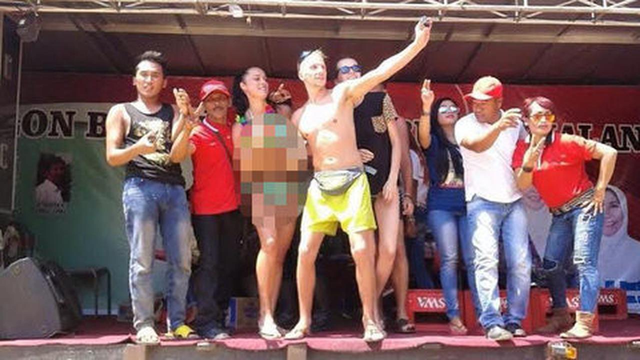 Beredar foto turis berbikini ikut kampanye Pilbup Malang