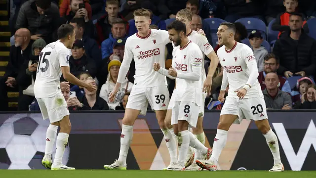 Selebrasi Bruno Fernandes saat MU menang di kandang Burnley