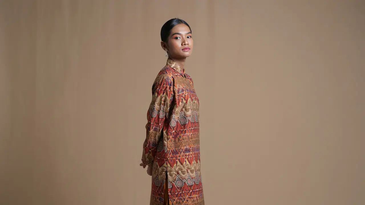 Model Baju Batik Tunik Bawahan Rok