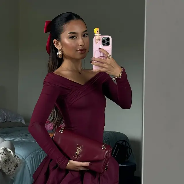 6 Inspirasi Busana Red Burgundy yang Jadi Tren 2024, dari Jennifer Coppen, Alyssa Daguise, hingga Mikha Tambayong