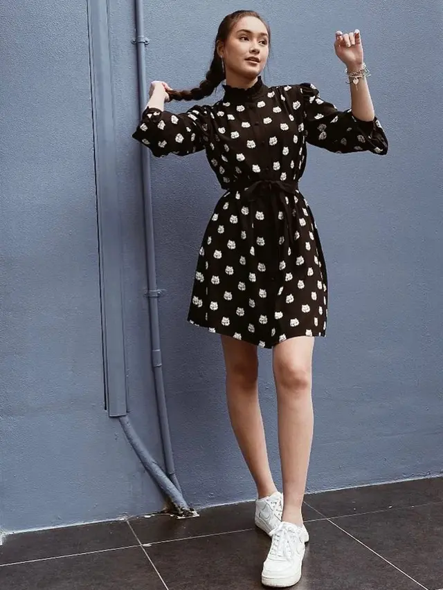 Penampilan Caitlin Halderman Dalam Balutan Dress, Makin Cantik Menawan