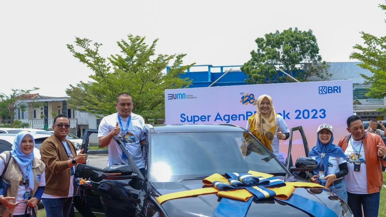 Dalam rangka memberikan apresiasi terhadap kinerja AgenBRILink terbaik tersebut, BRI memberikan hadiah 'Super AgenBRILink' yang merupakan bagian dari Program Nasional (PRONAS) perseroan.