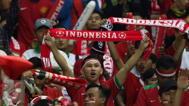 20161214-Suporter Timnas Indonesia Kembali Merahkan Stadion Pakansari-Bogor