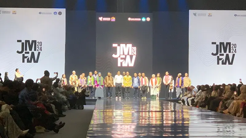 Opening ceremony Jakarta Modest Fashion Weekn (JMFW) 2024 yang berlangsung di Ice BSD, Tangerang Banten, Kamis (19/10/2023).